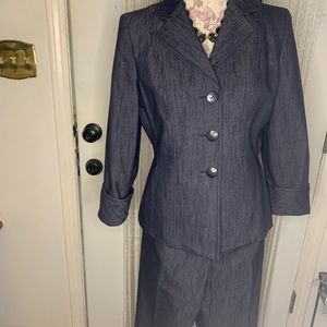 Evan-Picone Pantsuit